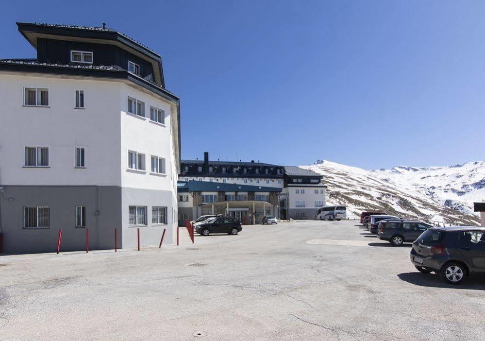 Albergue Inturjoven Sierra Nevada Esterno foto